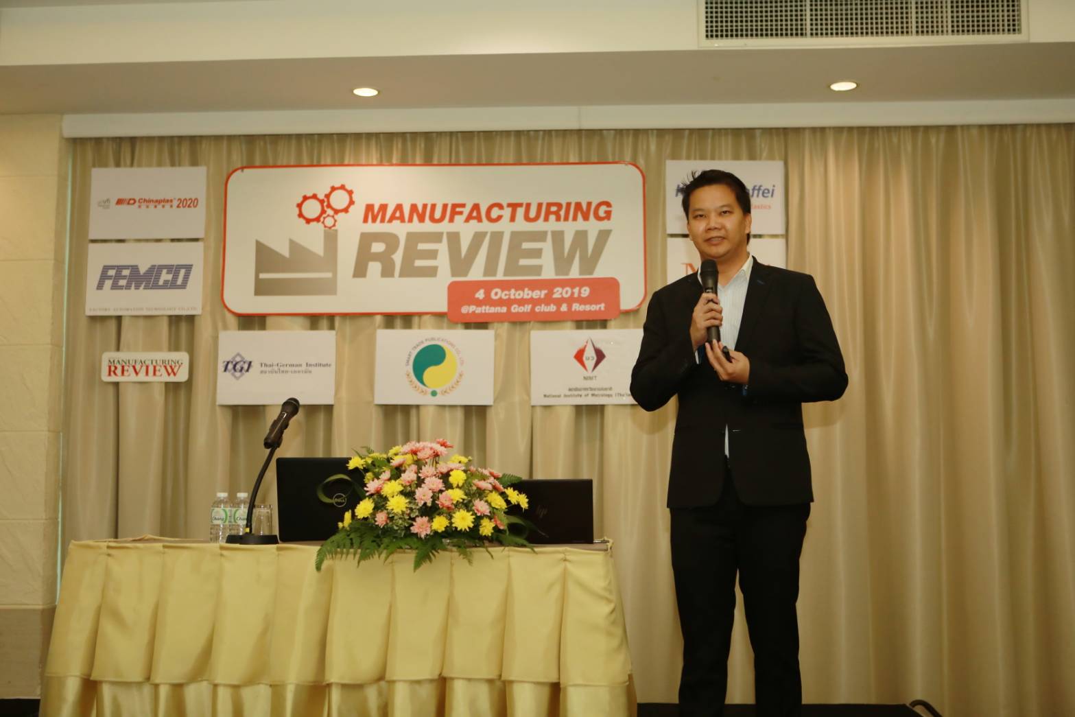 Dr. Narin gave a lecture on "Quality Management in Industrial 4.0"